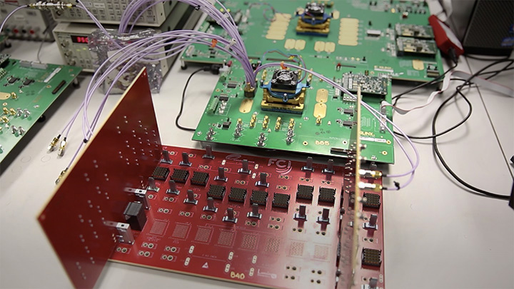 ザイリンクス、56G PAM4 トランシーバー テクノロジを 16nm Virtex UltraScale+ FPGA に統合
